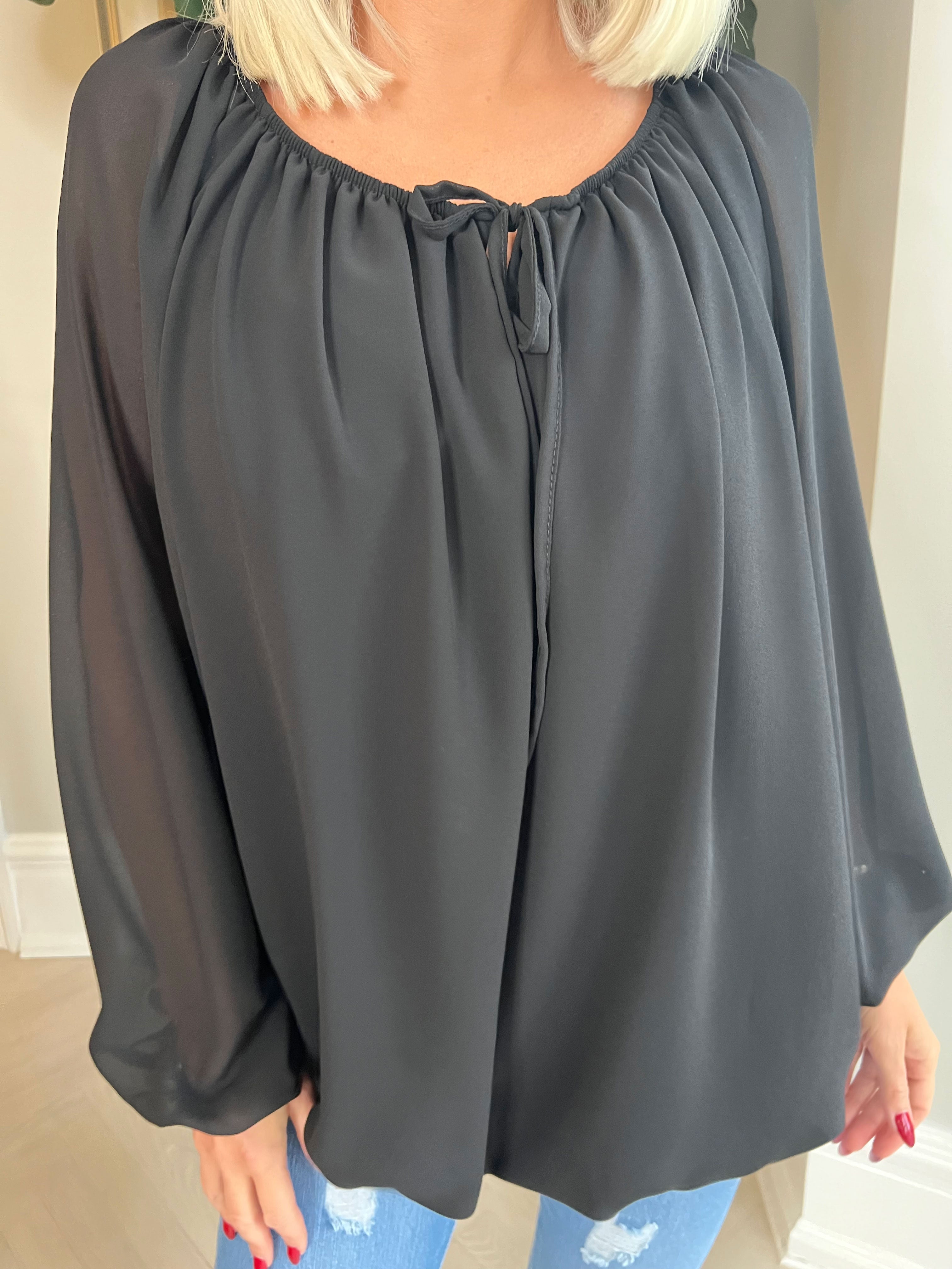 Ellen - Enkel tunika med elastisk halsringning